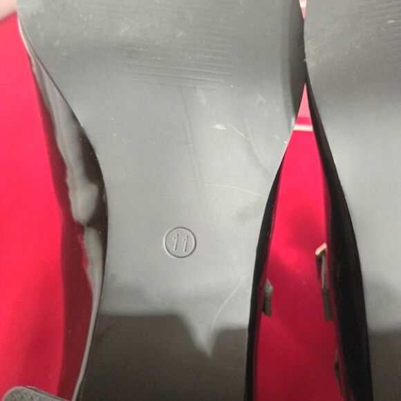 Dream Pairs Shiny Black Mary Jane Heels - Picture 4 of 8